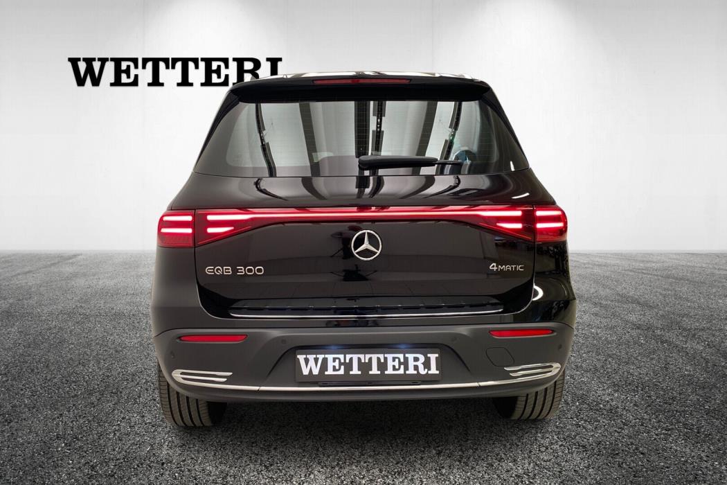 MERCEDES-BENZ EQB 2025