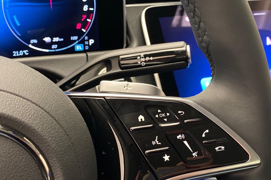 MERCEDES-BENZ E 2026