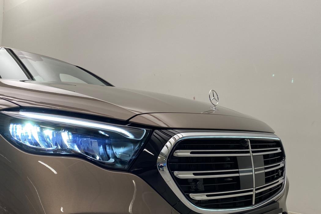 MERCEDES-BENZ E 2026