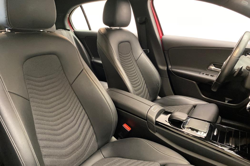 MERCEDES-BENZ A 2019