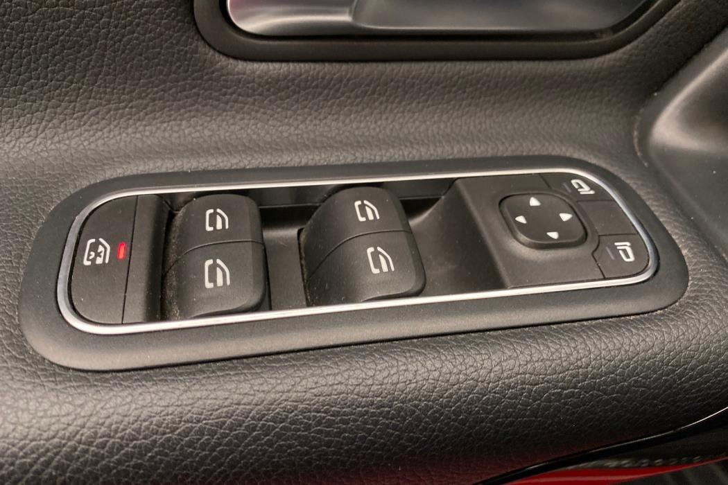 MERCEDES-BENZ A 2019