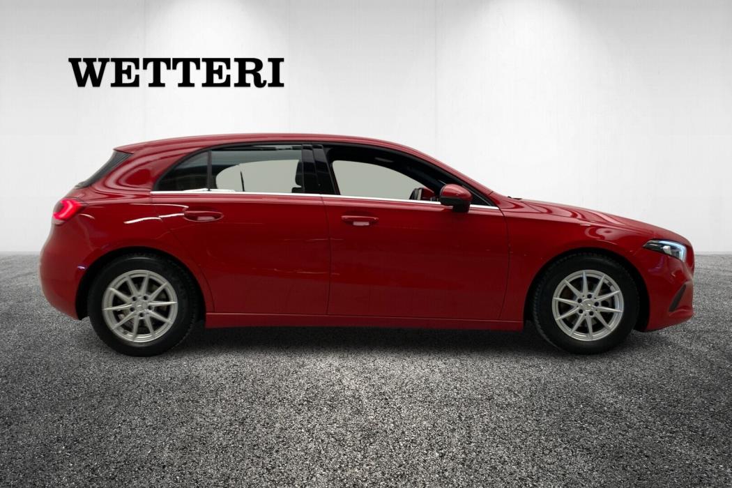 MERCEDES-BENZ A 2019