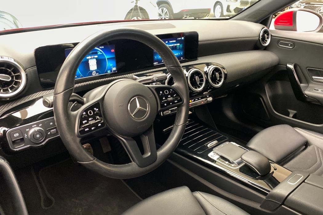 MERCEDES-BENZ A 2019