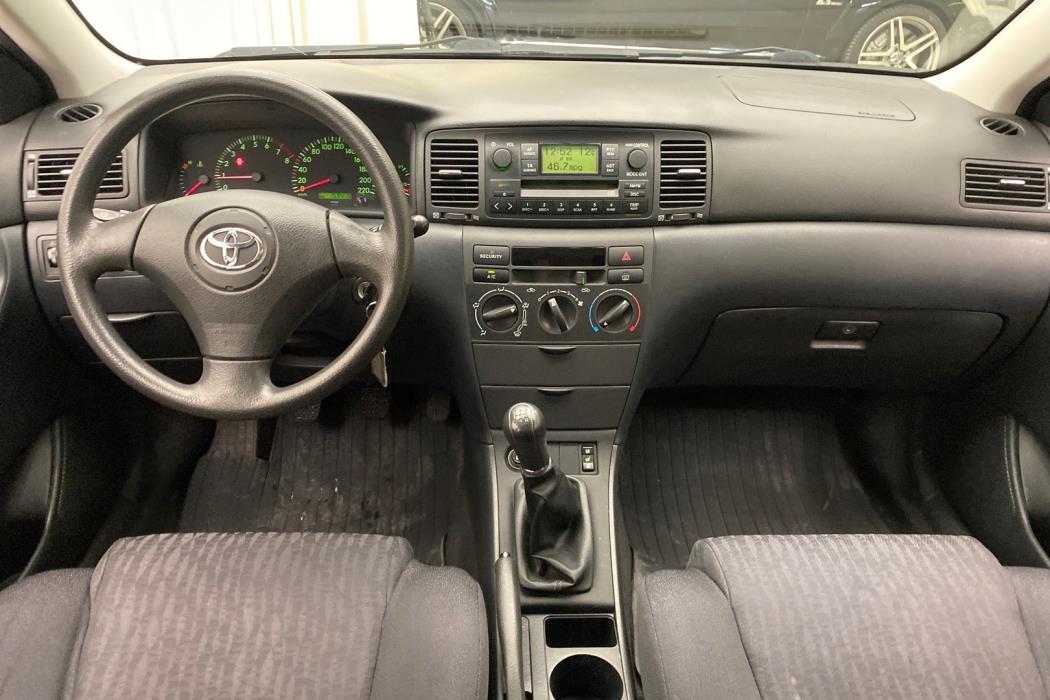 TOYOTA Corolla 2004