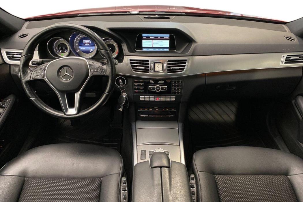 MERCEDES-BENZ E 2014