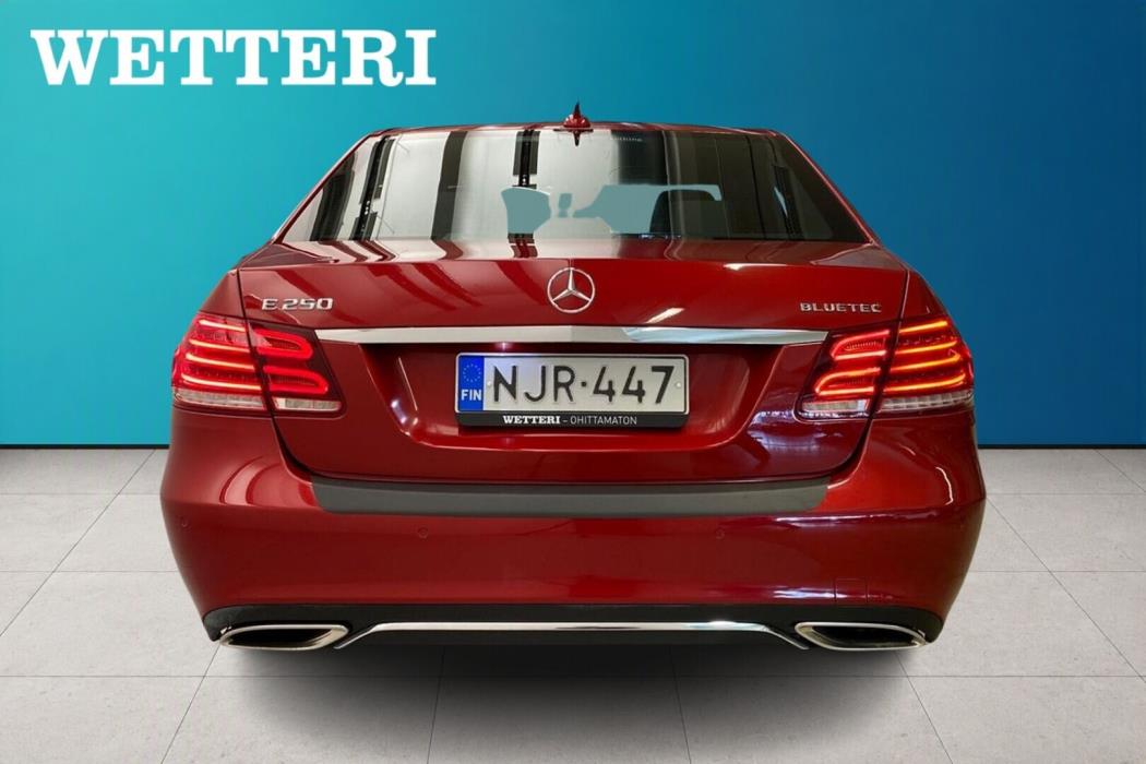 MERCEDES-BENZ E 2014