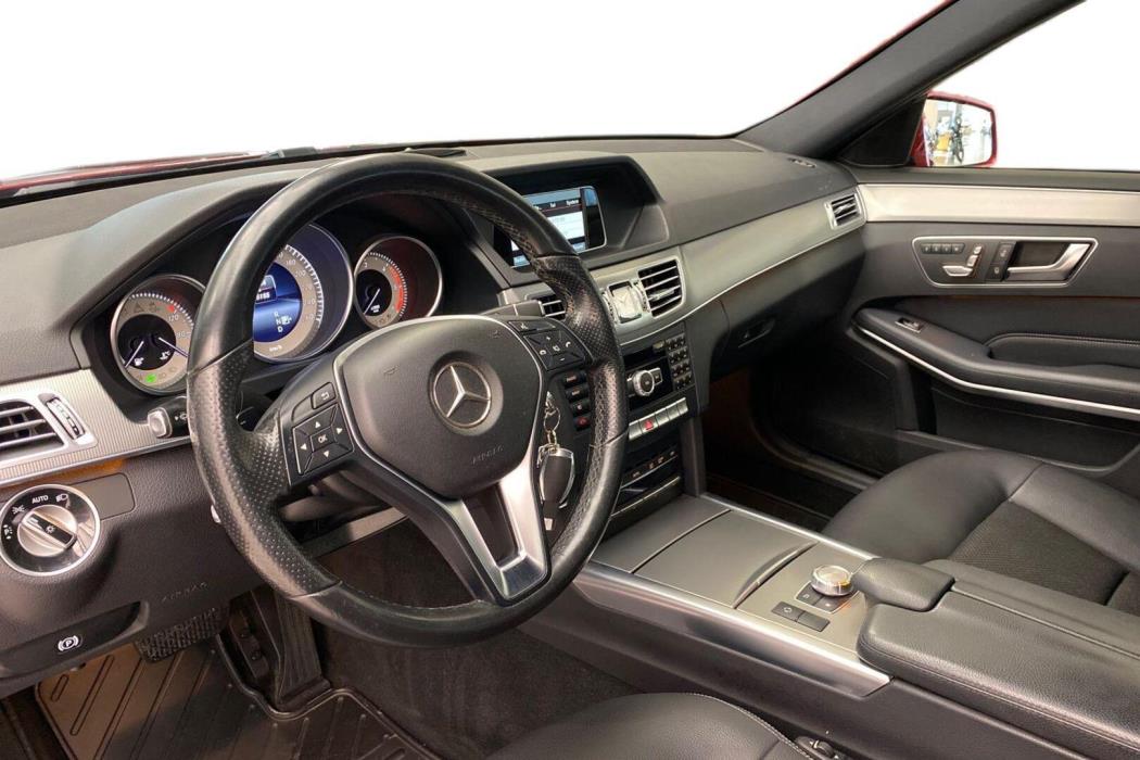 MERCEDES-BENZ E 2014