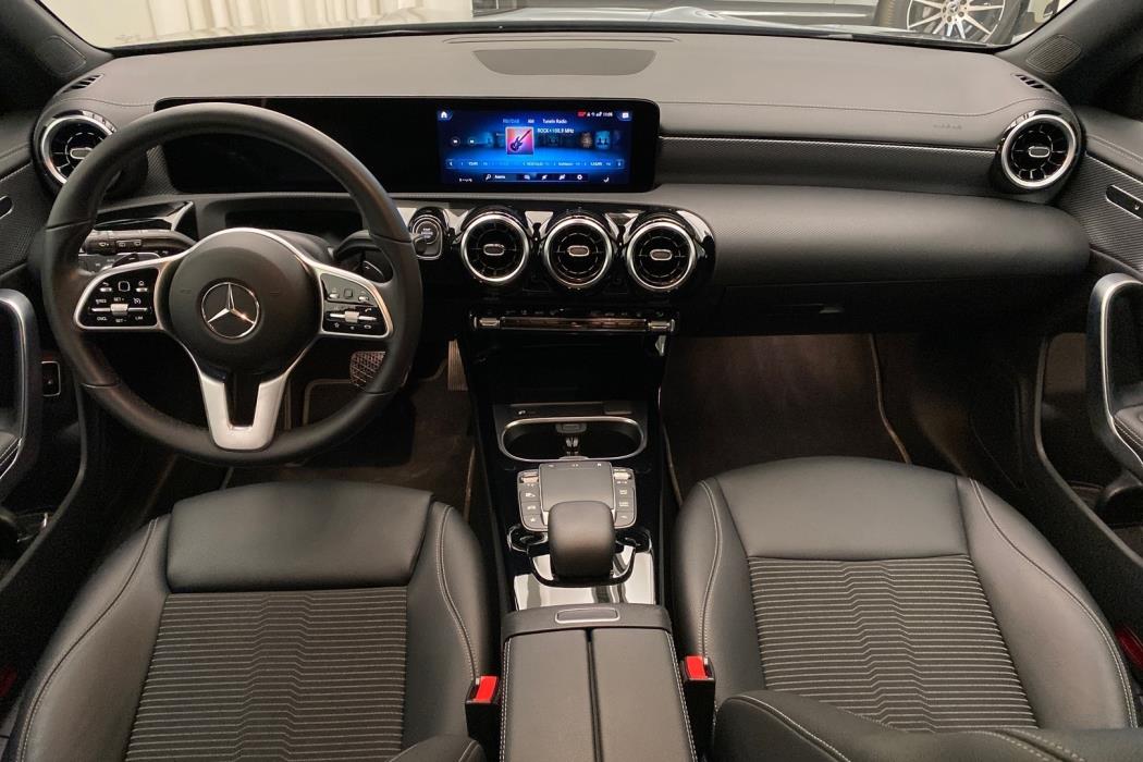 MERCEDES-BENZ CLA 2022
