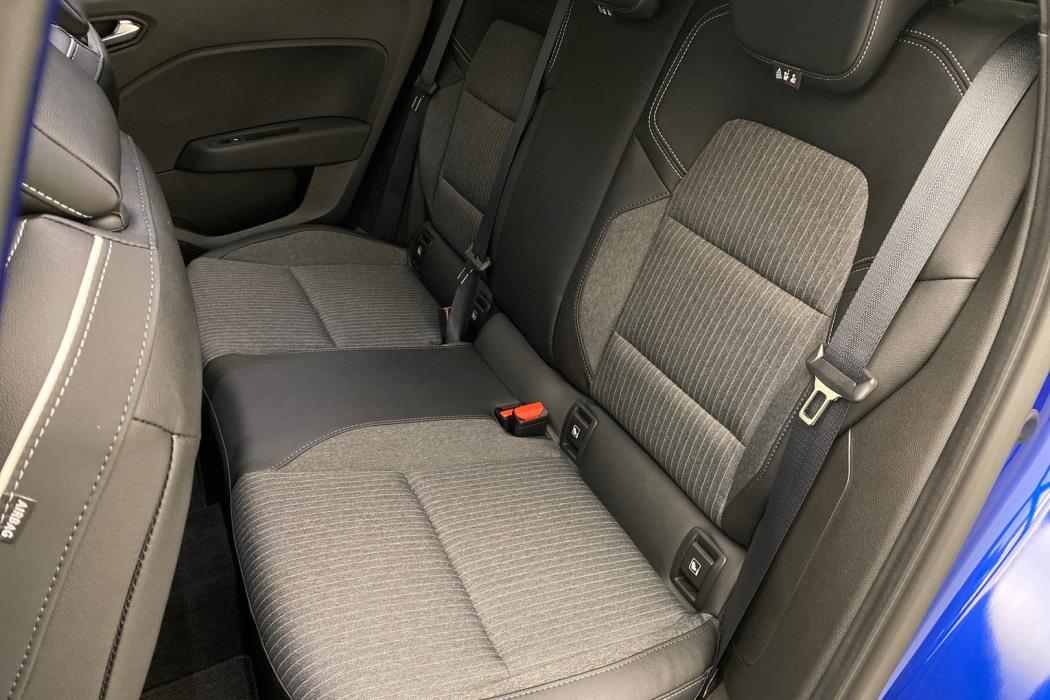 MITSUBISHI Colt 2025