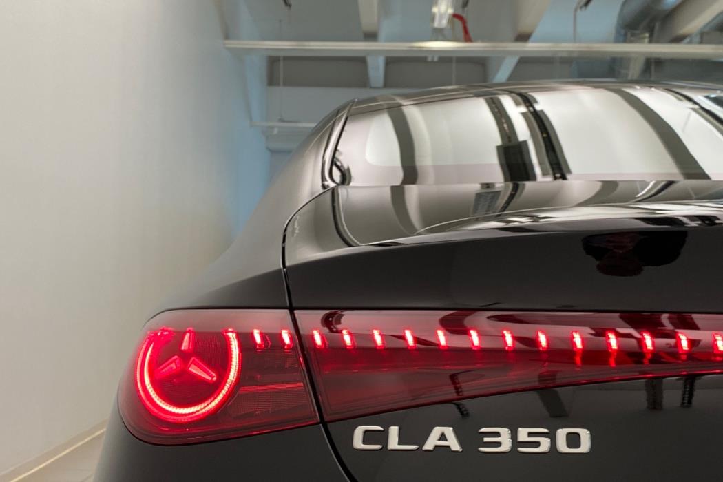 MERCEDES-BENZ CLA 2025