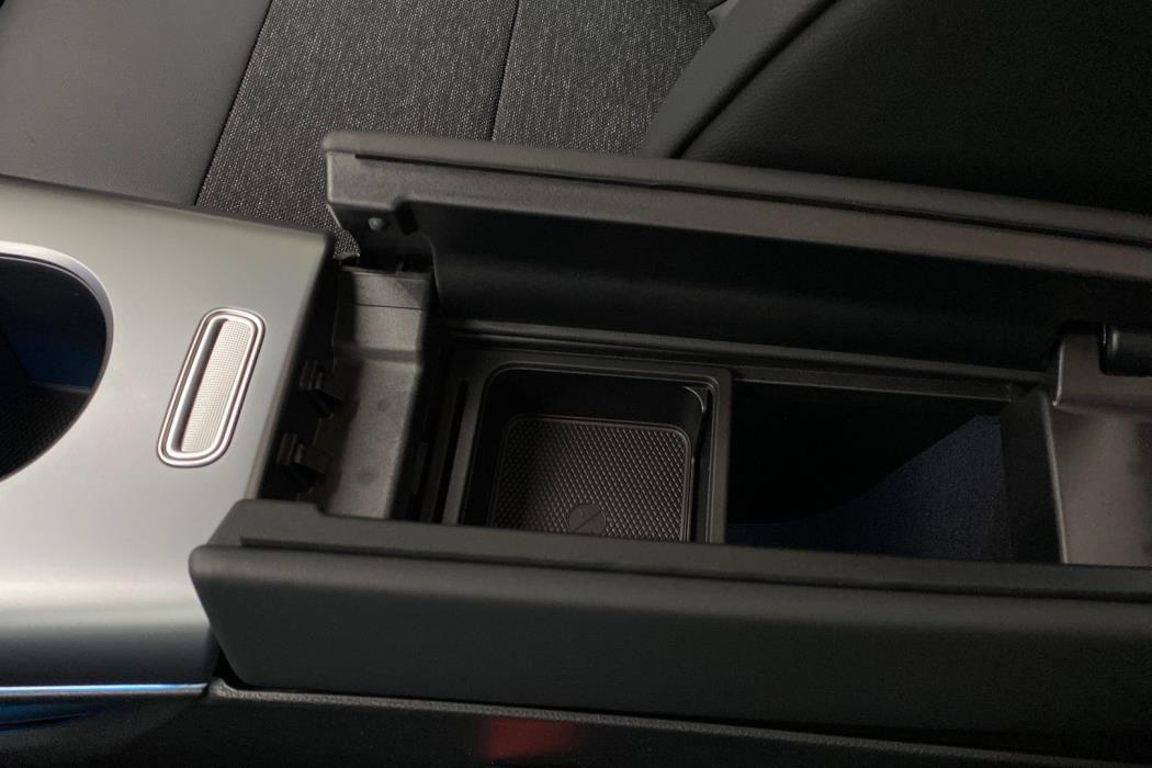 MERCEDES-BENZ CLA 2025