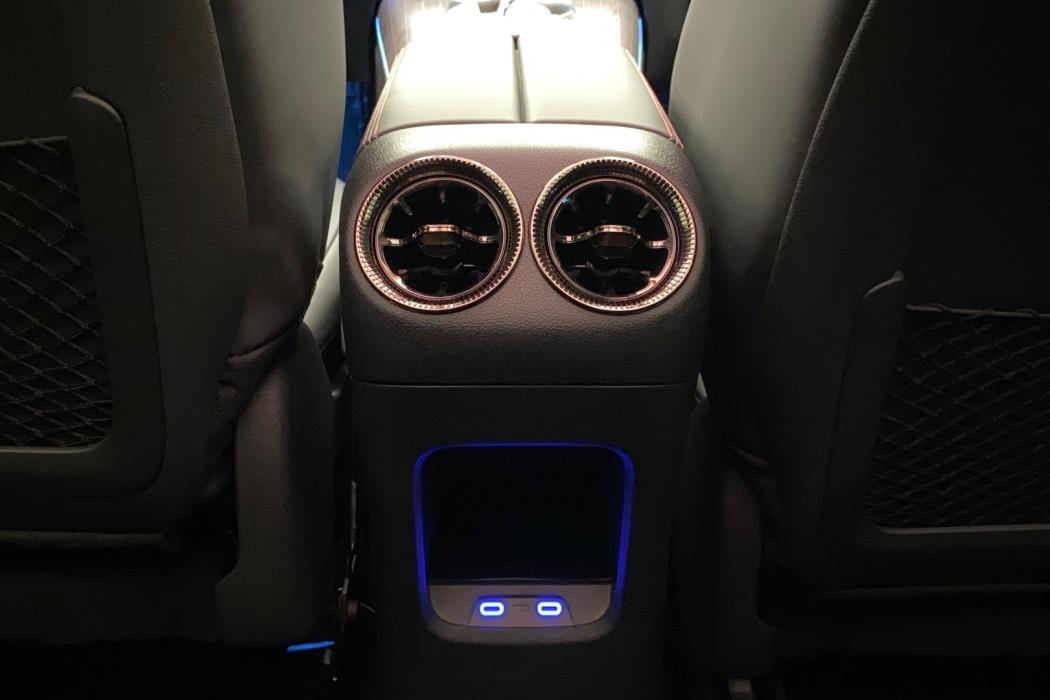 MERCEDES-BENZ GLB 2026