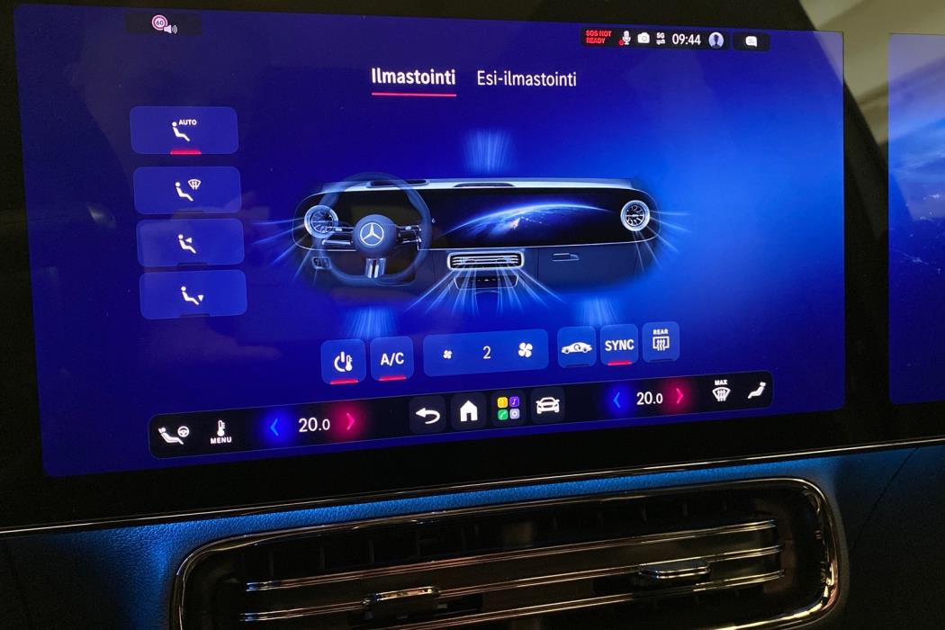 MERCEDES-BENZ GLB 2026