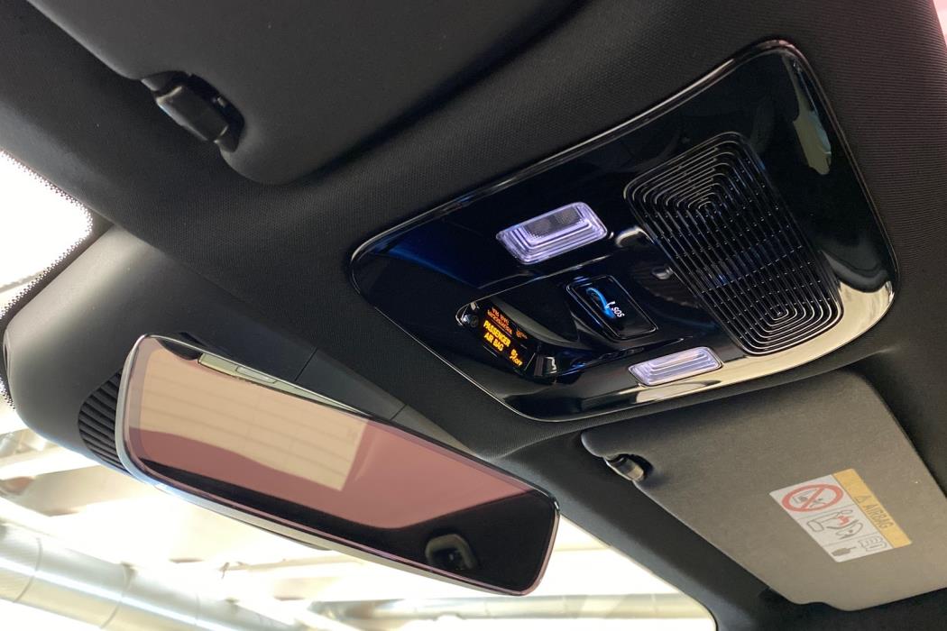 MERCEDES-BENZ GLB 2026