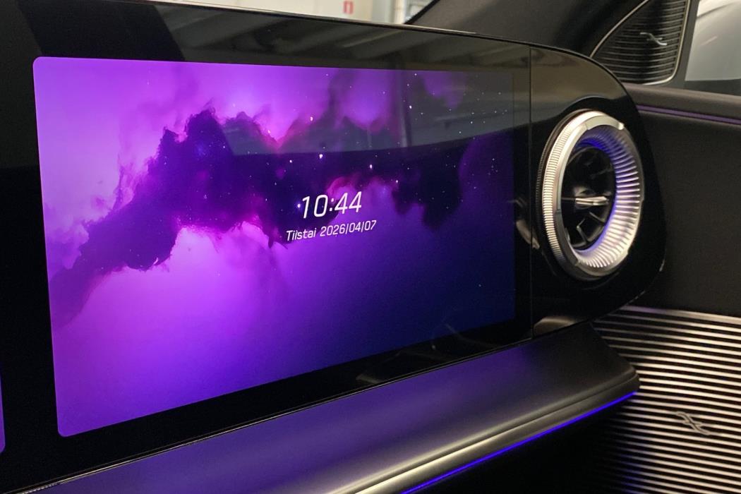 MERCEDES-BENZ GLC 2026