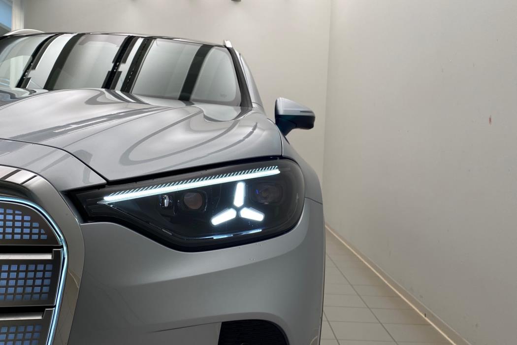 MERCEDES-BENZ GLC 2026