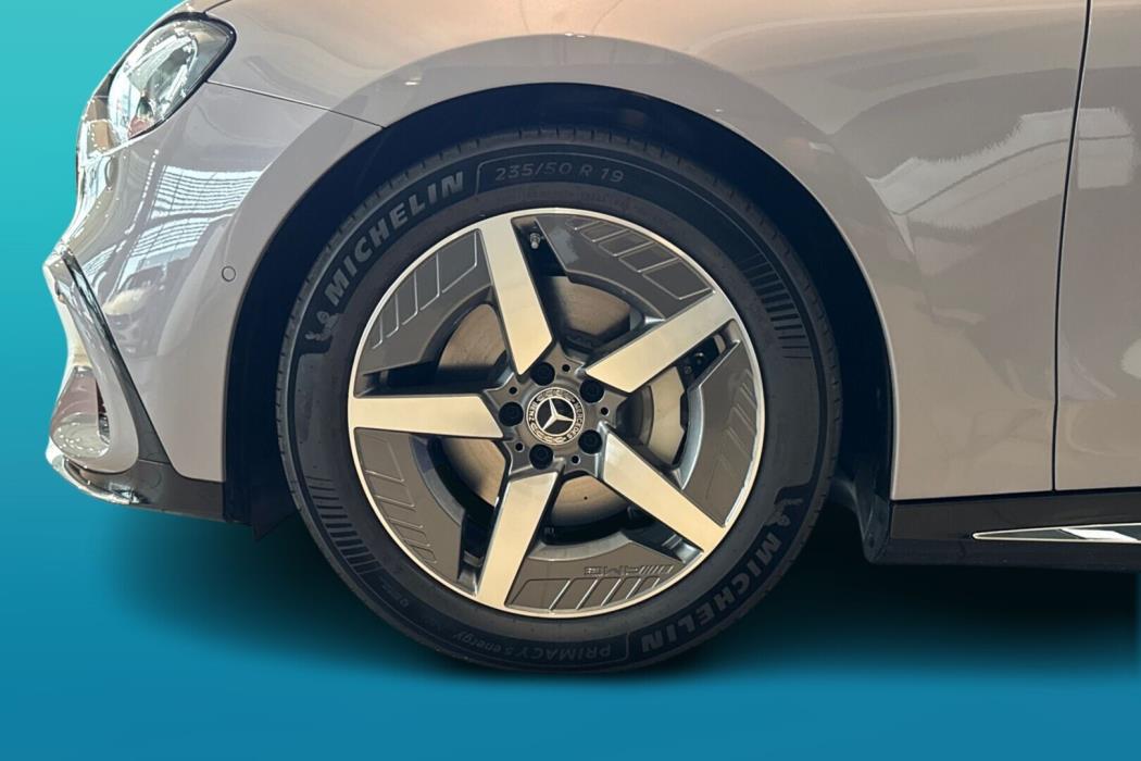 MERCEDES-BENZ C 2026