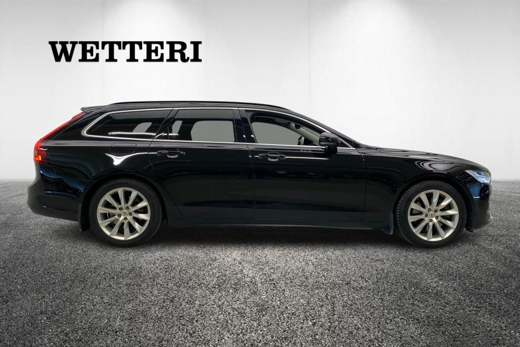 VOLVO V90 2021