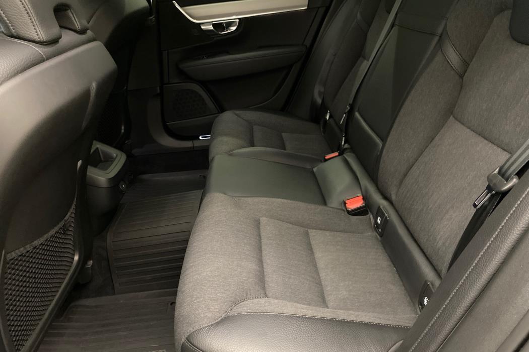 VOLVO V90 2021