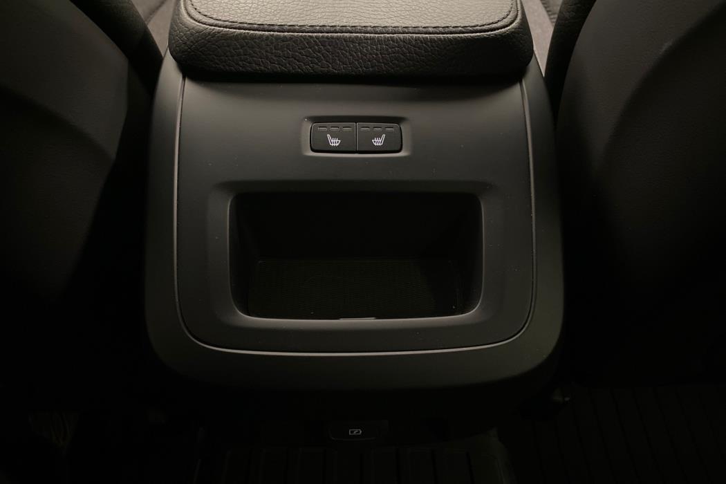 VOLVO V90 2021