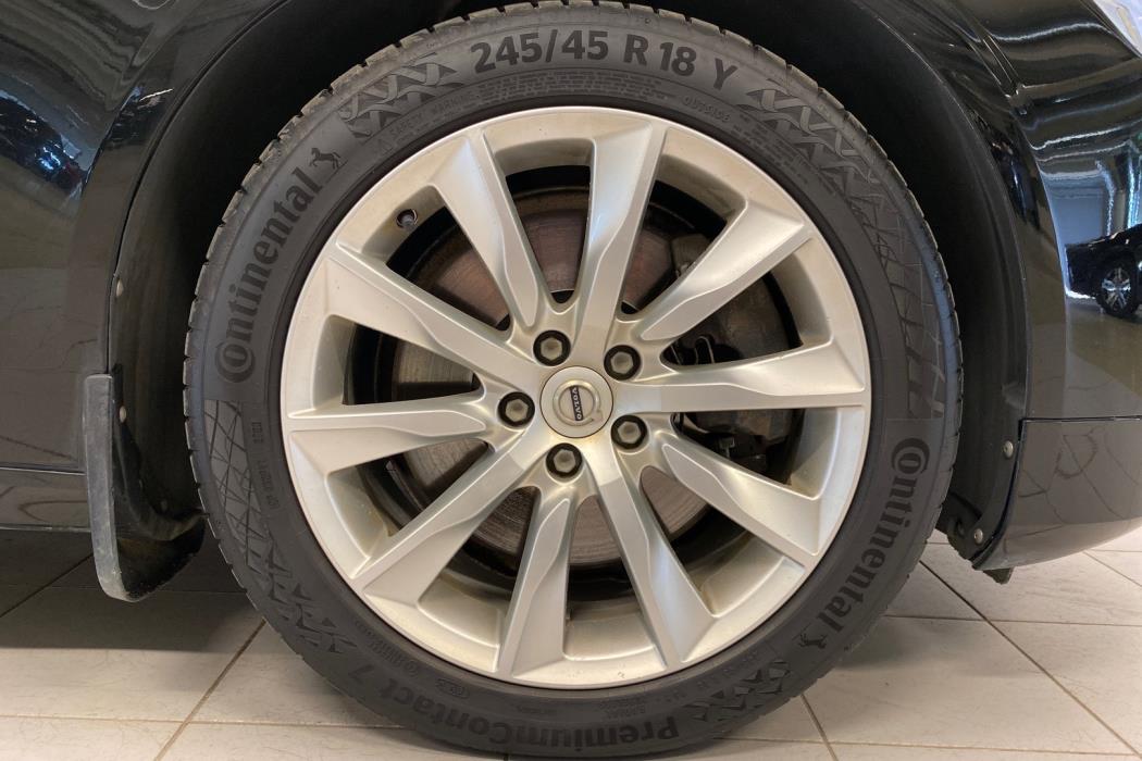 VOLVO V90 2021