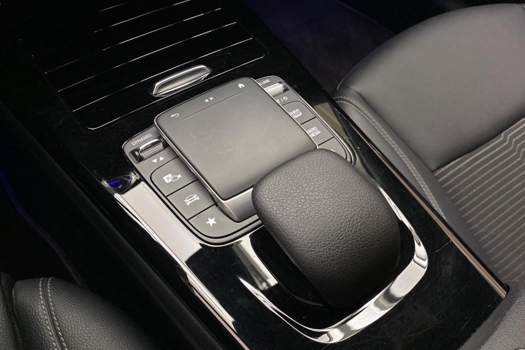 MERCEDES-BENZ CLA 2021