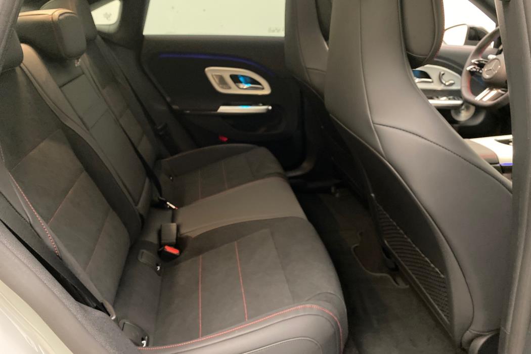 MERCEDES-BENZ CLA 2026