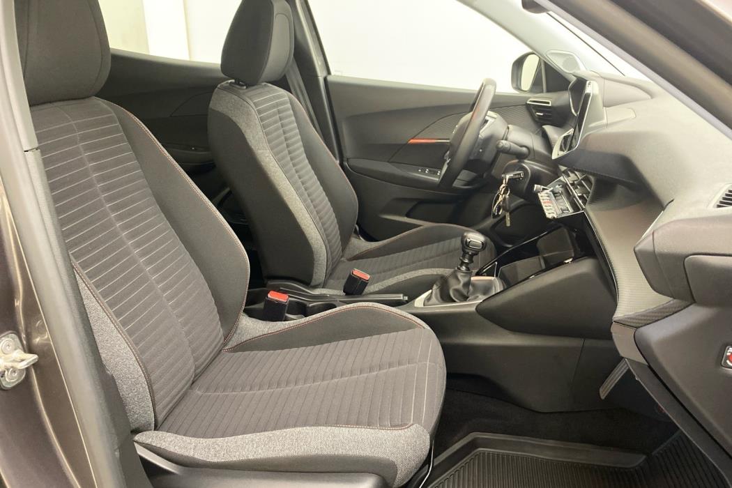 PEUGEOT 2008 2021
