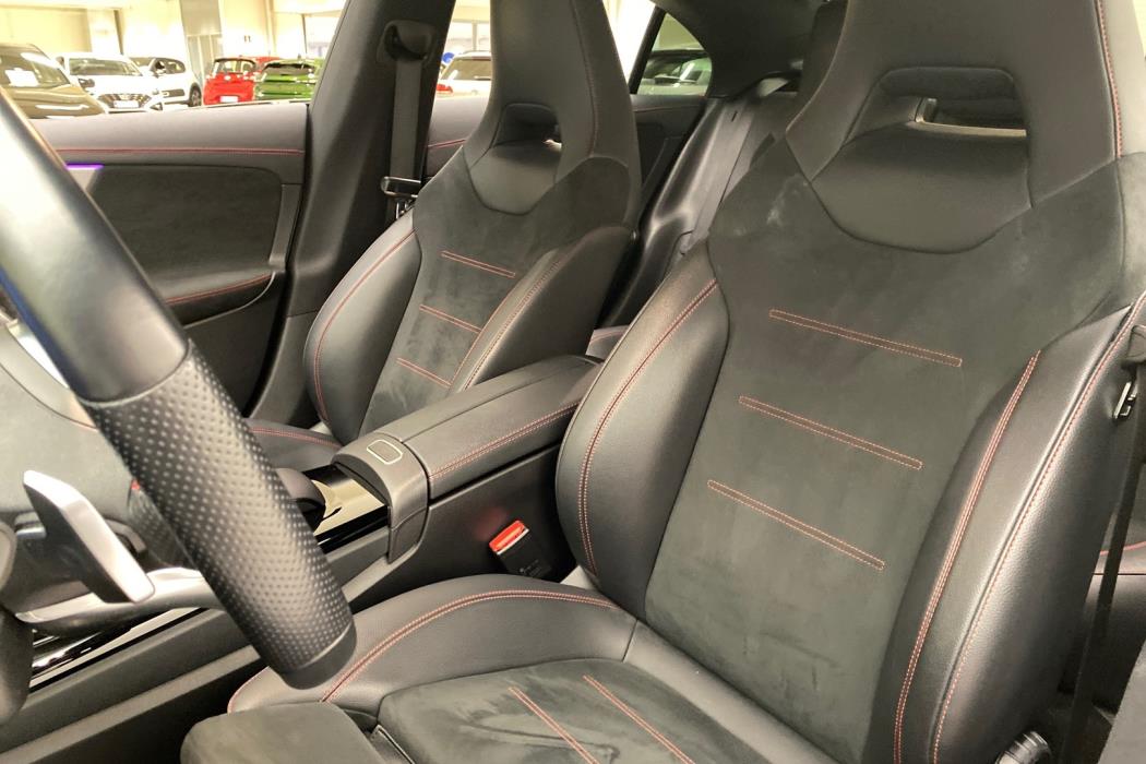 MERCEDES-BENZ CLA 2021