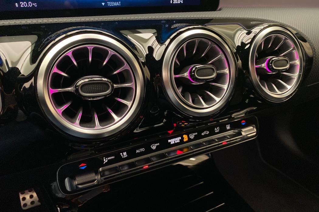 MERCEDES-BENZ CLA 2021