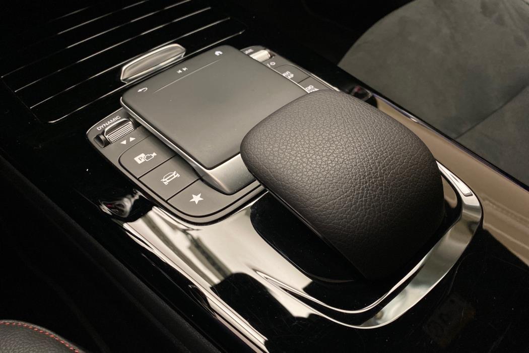 MERCEDES-BENZ CLA 2021