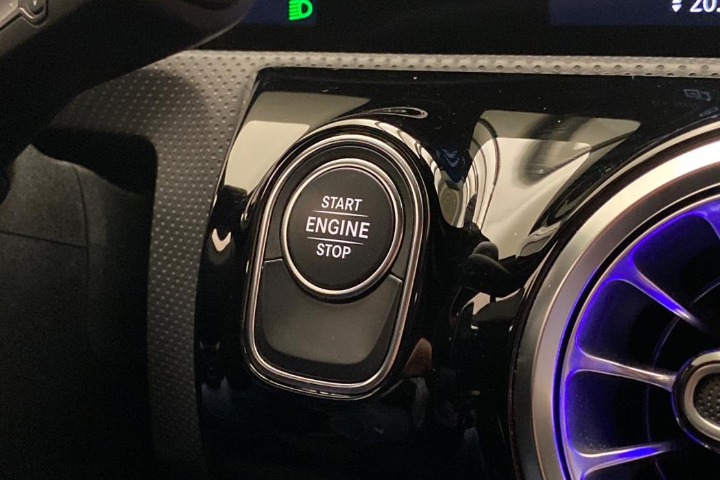 MERCEDES-BENZ CLA 2021