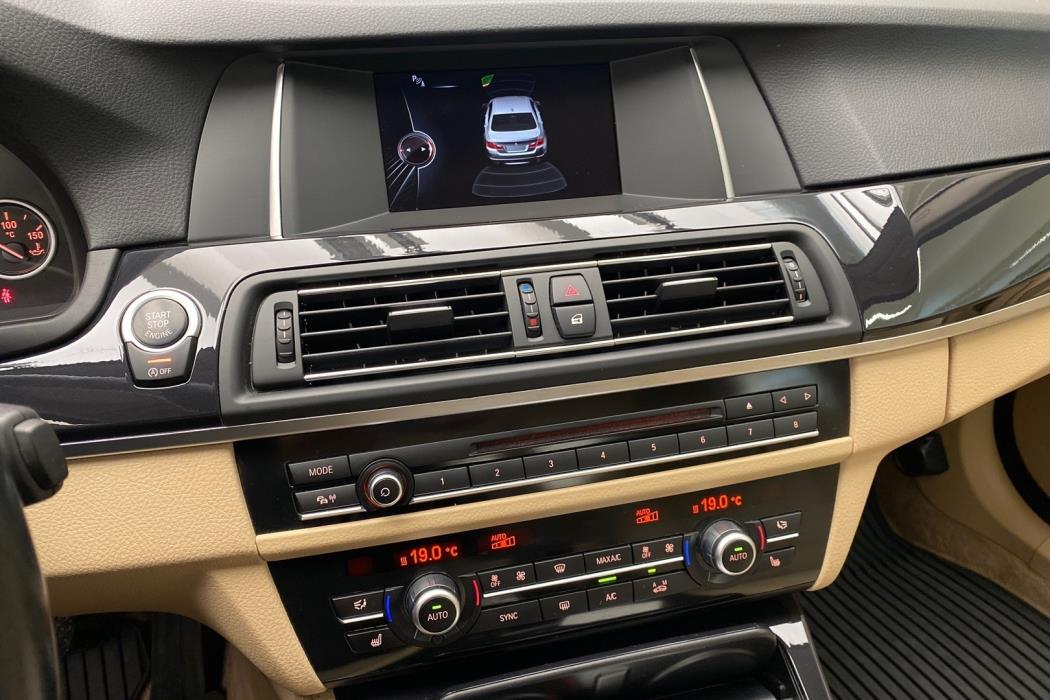 BMW 520 2015