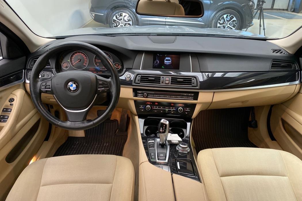BMW 520 2015