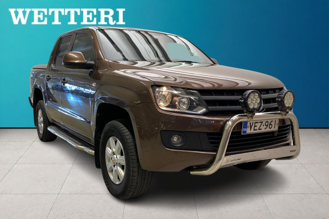 VOLKSWAGEN Amarok 2012