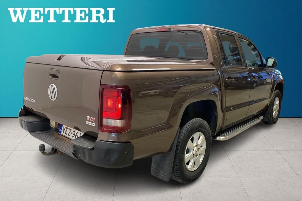 VOLKSWAGEN Amarok 2012