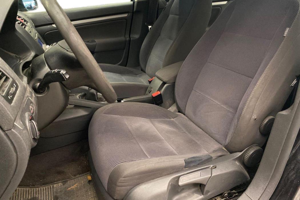 VOLKSWAGEN Jetta 2006