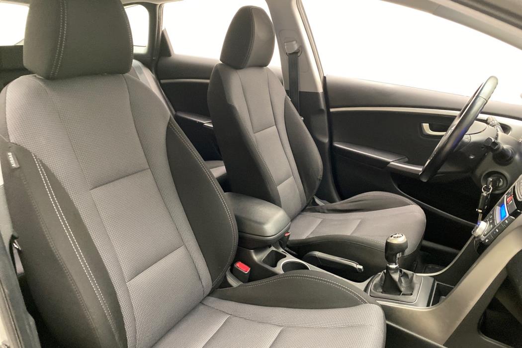 HYUNDAI i30 Wagon 2013