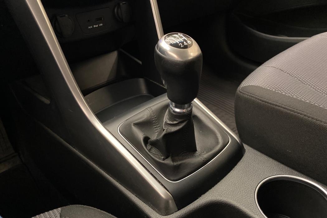 HYUNDAI i30 Wagon 2013