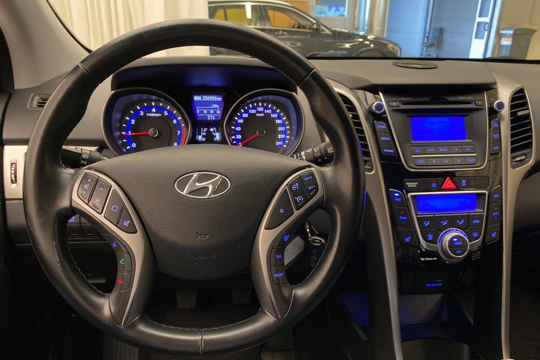 HYUNDAI i30 Wagon 2013