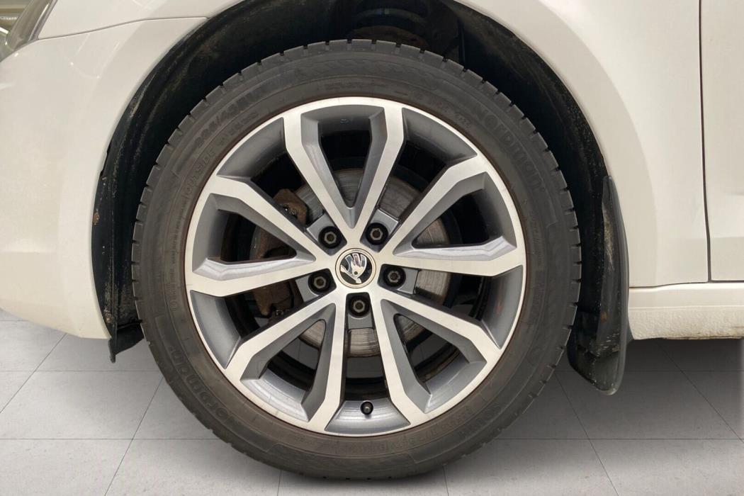 SKODA Octavia 2015