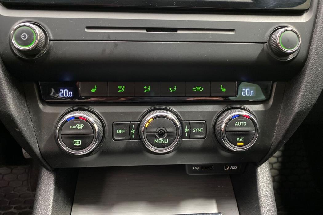 SKODA Octavia 2015