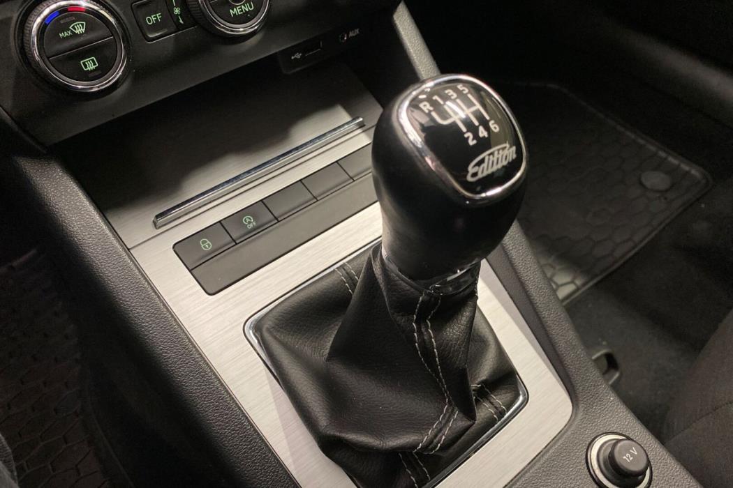 SKODA Octavia 2015