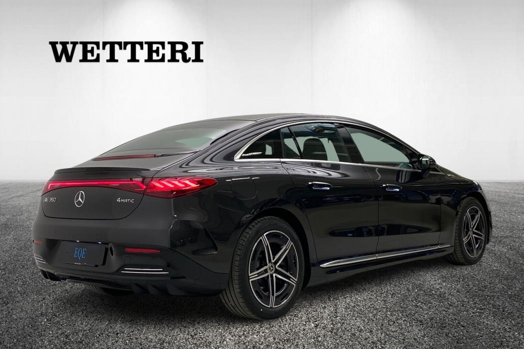 MERCEDES-BENZ EQE 2025