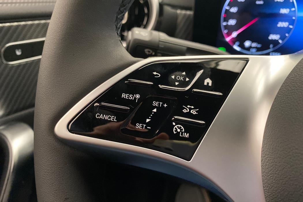 MERCEDES-BENZ CLA 2025