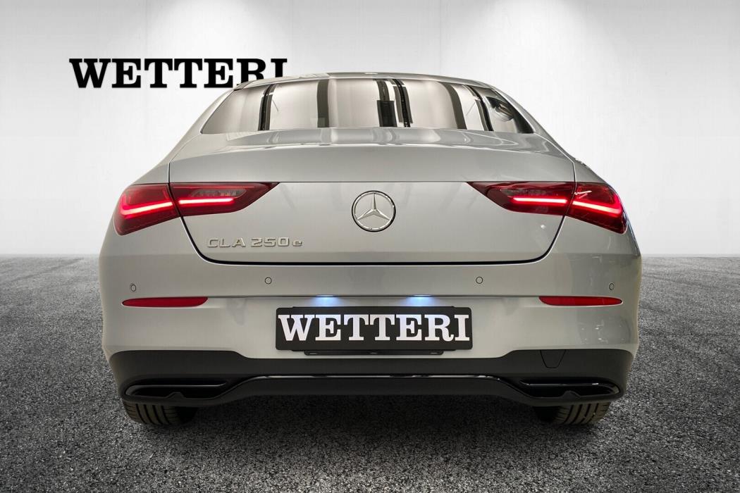 MERCEDES-BENZ CLA 2025