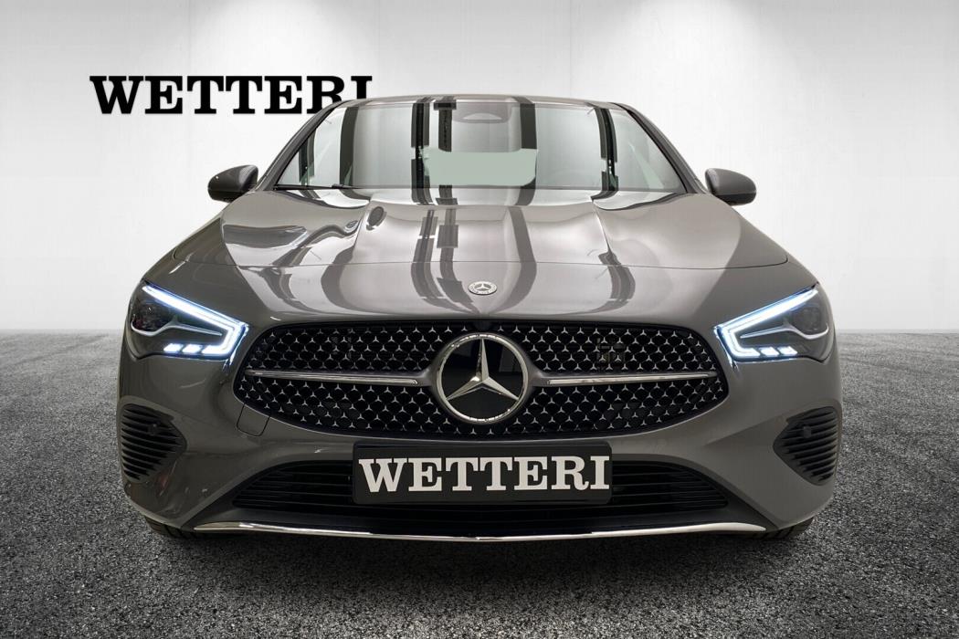 MERCEDES-BENZ CLA 2025