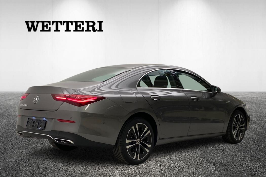 MERCEDES-BENZ CLA 2025