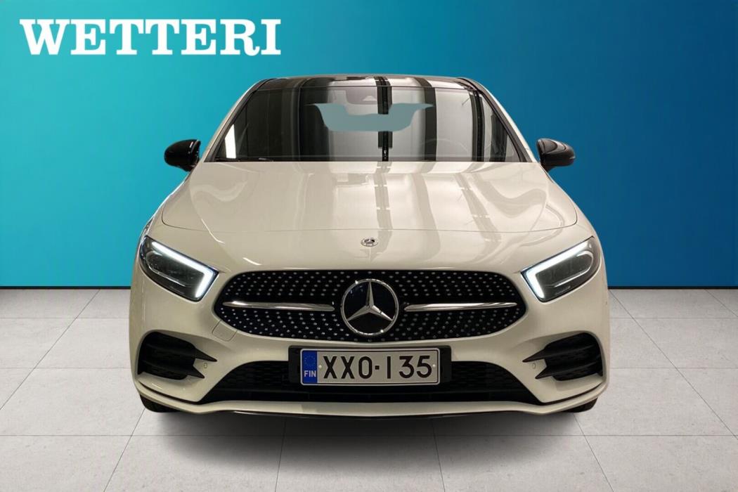 MERCEDES-BENZ A 2021