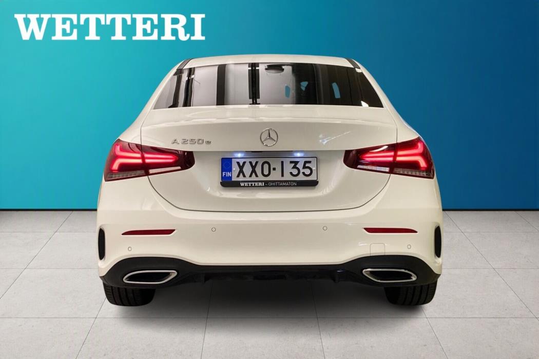 MERCEDES-BENZ A 2021